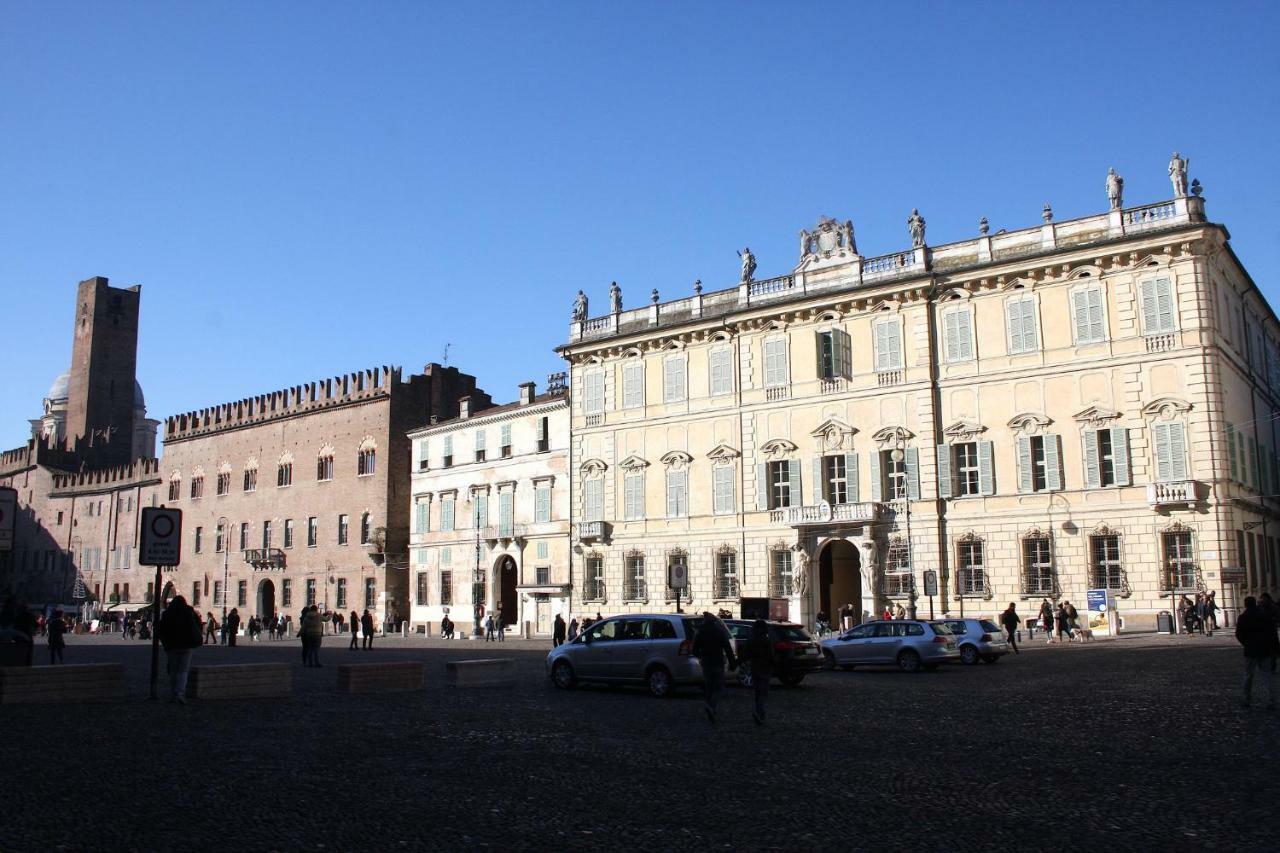 B&B Casa Dei Poeti Mantova Exterior photo