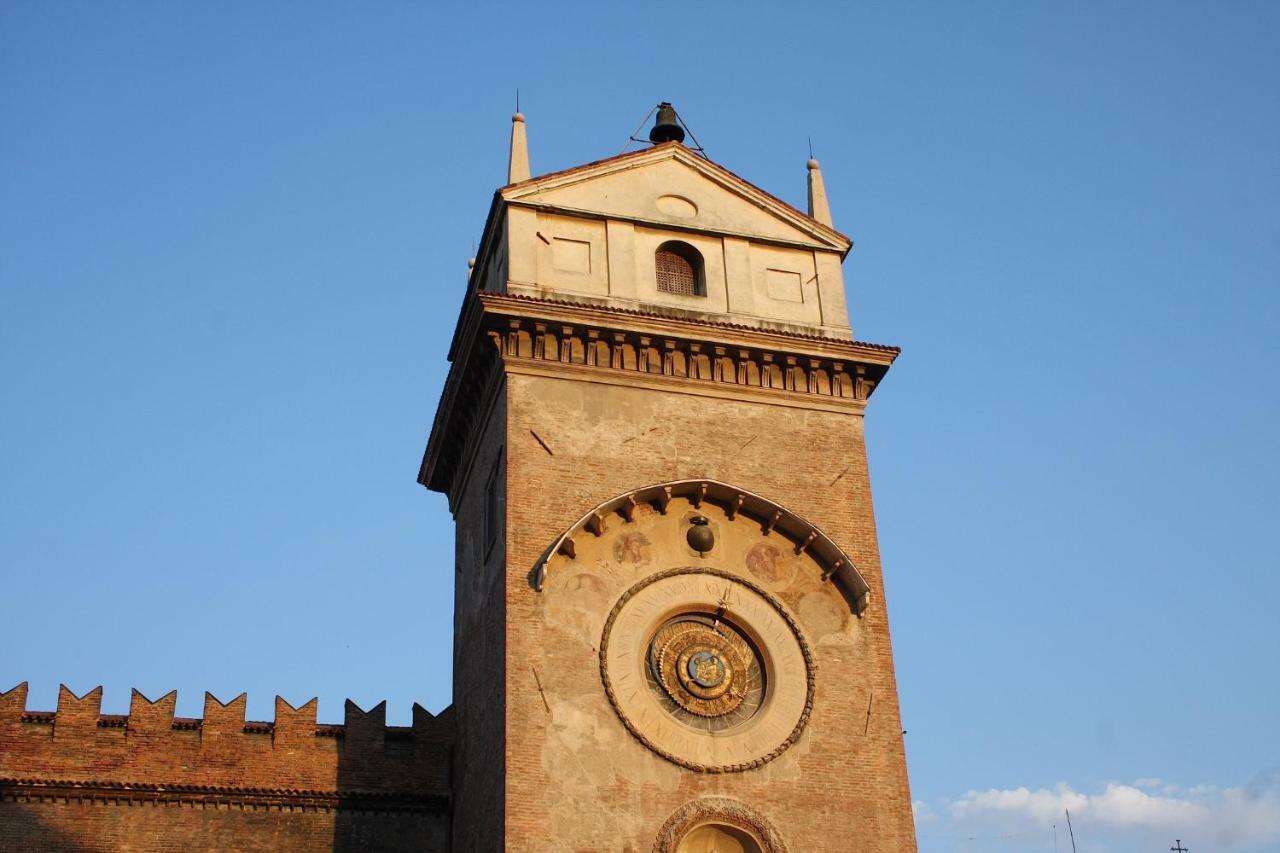 B&B Casa Dei Poeti Mantova Exterior photo